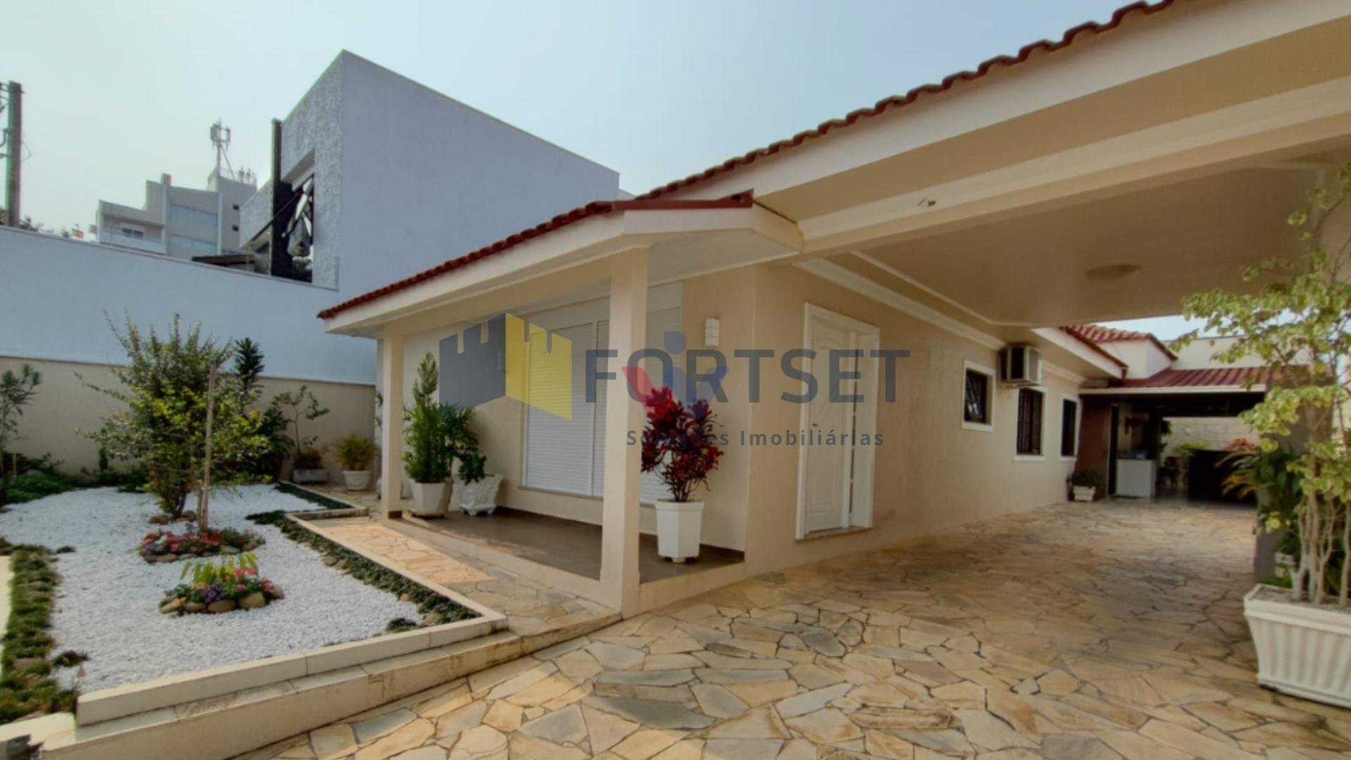Casa 3 Quartos sendo 1 Suíte Térrea à Venda no Bairro Órfãs