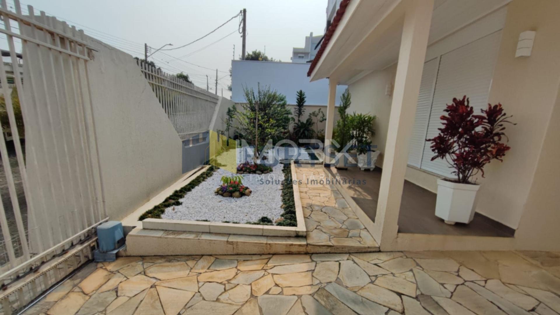 Casa 3 Quartos sendo 1 Suíte Térrea à Venda no Bairro Órfãs