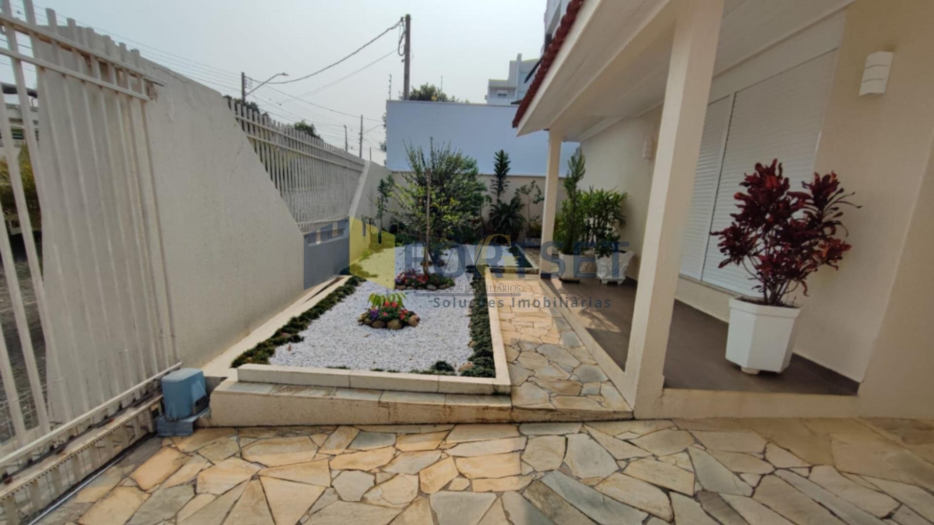Casa 3 Quartos sendo 1 Suíte Térrea à Venda no Bairro Órfãs