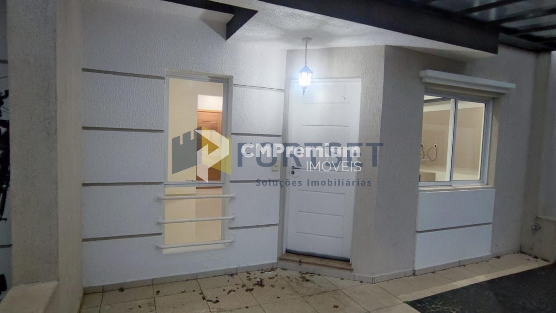 Sobrado à venda, 3 quartos com suíte Jardim Carvalho, PONTA GR...