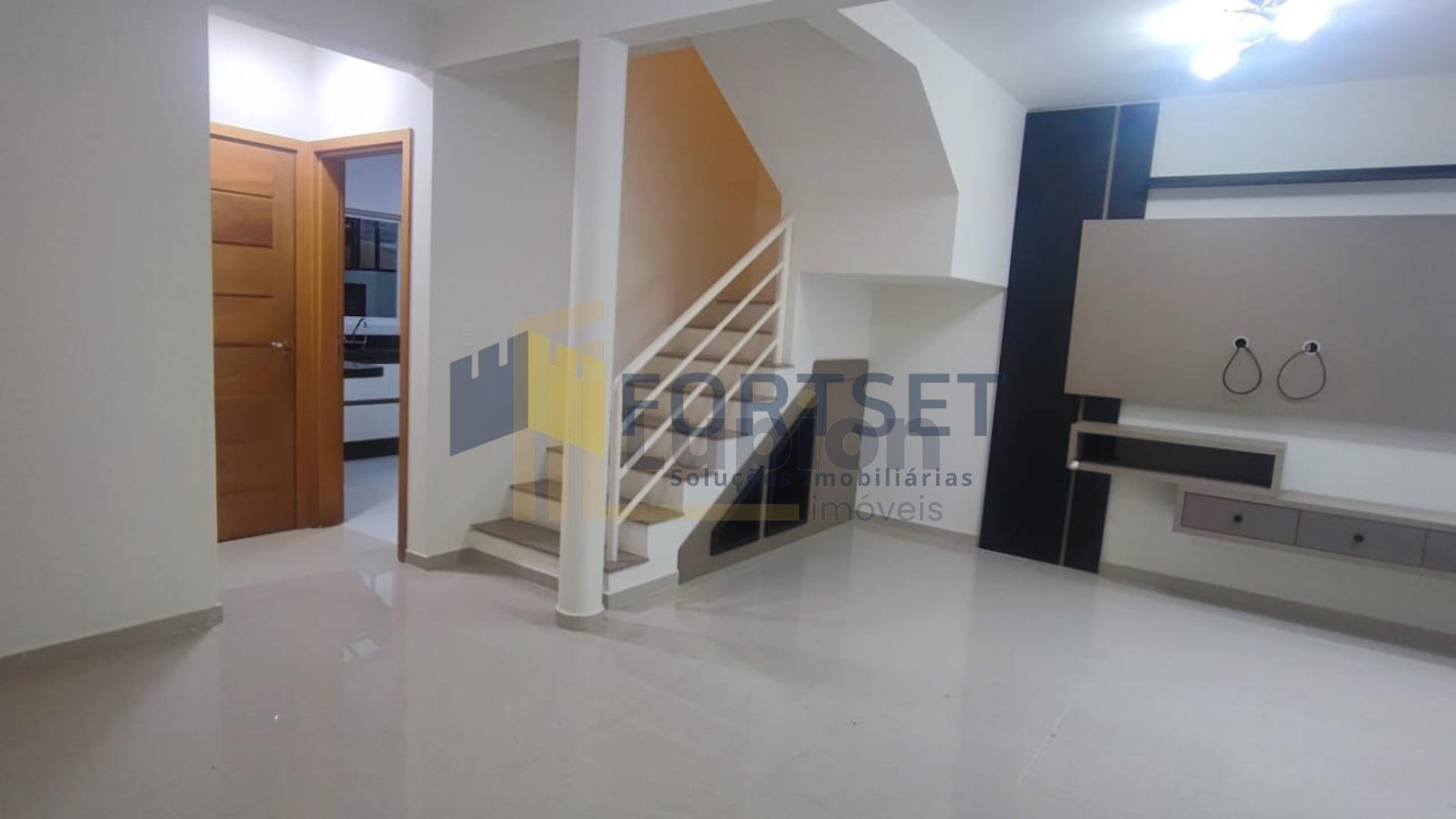 Sobrado à venda, 3 quartos com suíte Jardim Carvalho, PONTA GR...