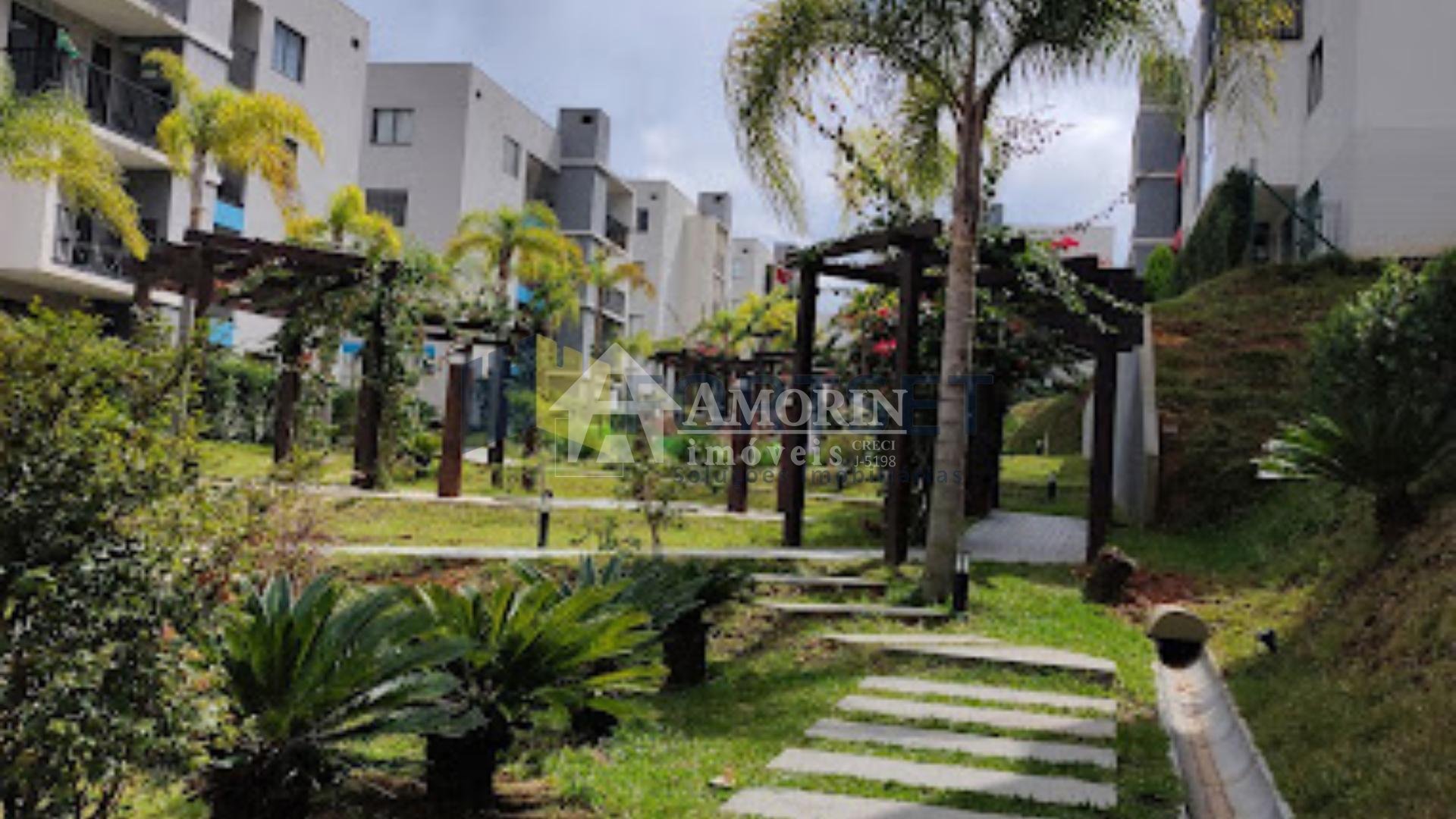 Apartamento à venda, no Condomínio Vitacce, Jd. Carvalho