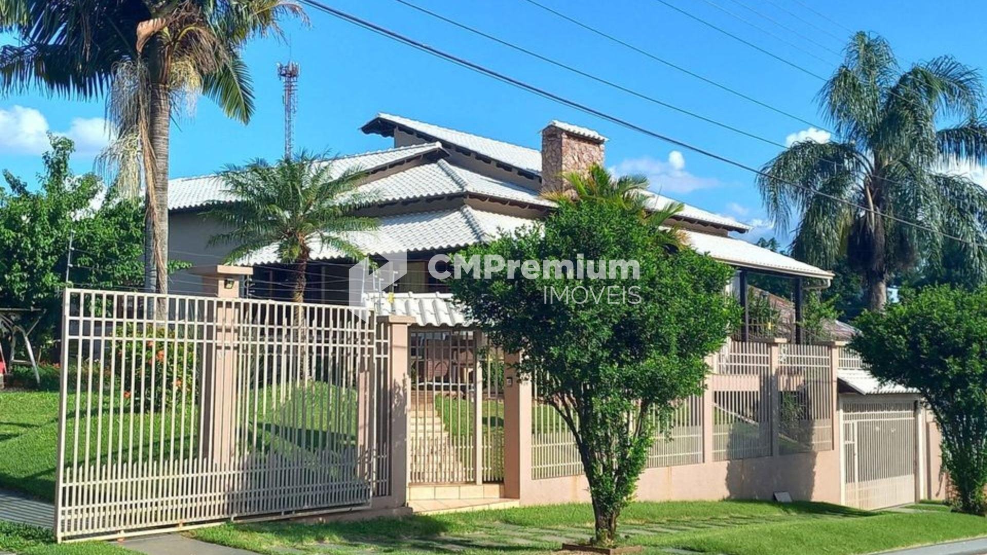 Residência Alto Padrão à Venda em Ijuí  330m  construídos Cent...