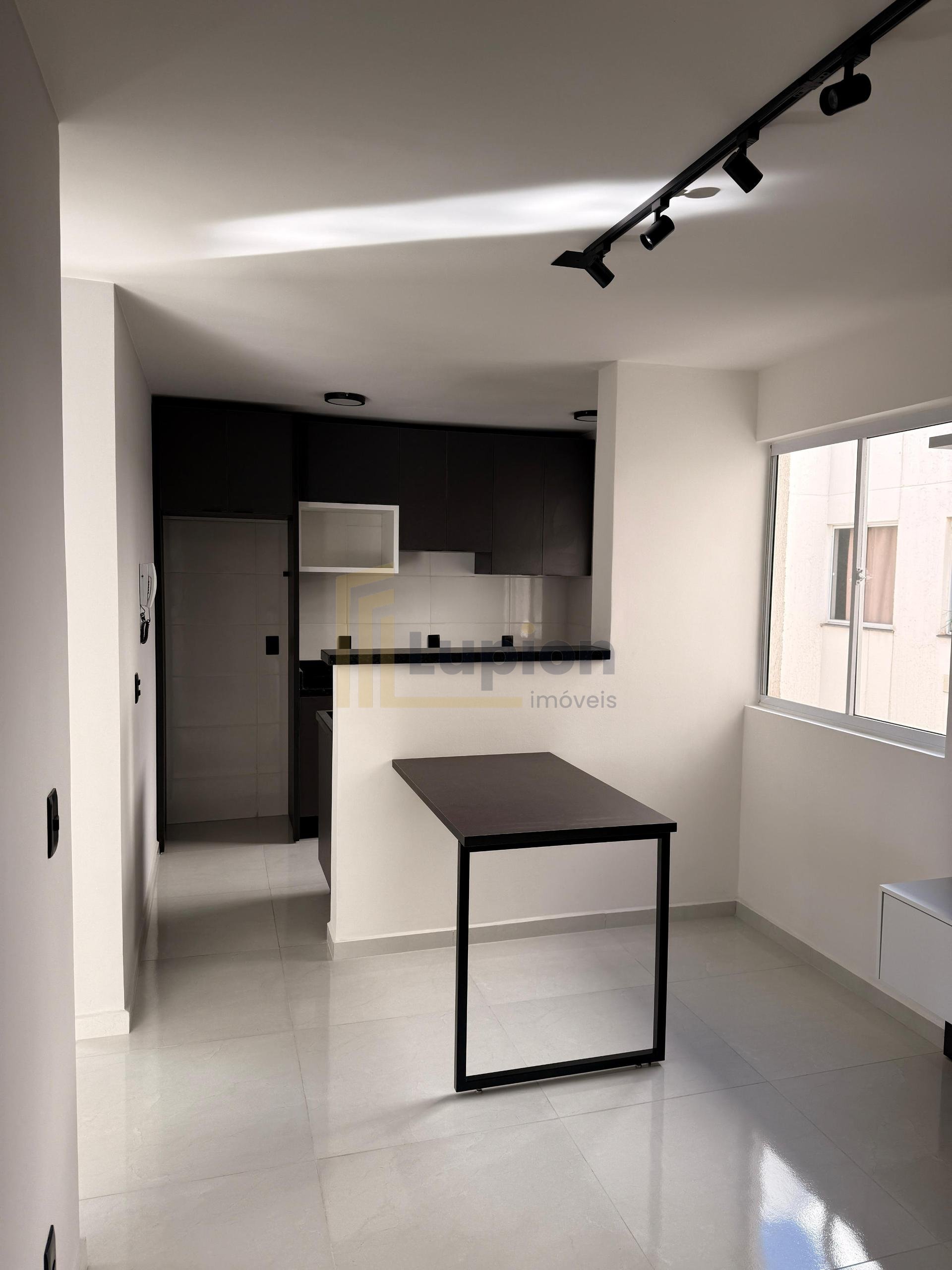 Apartamento SEMI MOBILIADO Res. Califónia, CAMPO LARGO - PR