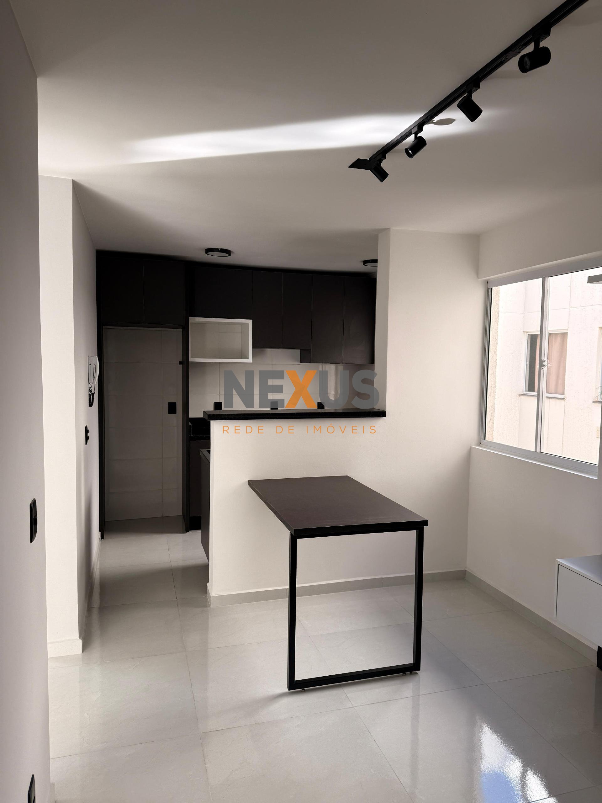 Apartamento SEMI MOBILIADO Res. Califónia, CAMPO LARGO - PR