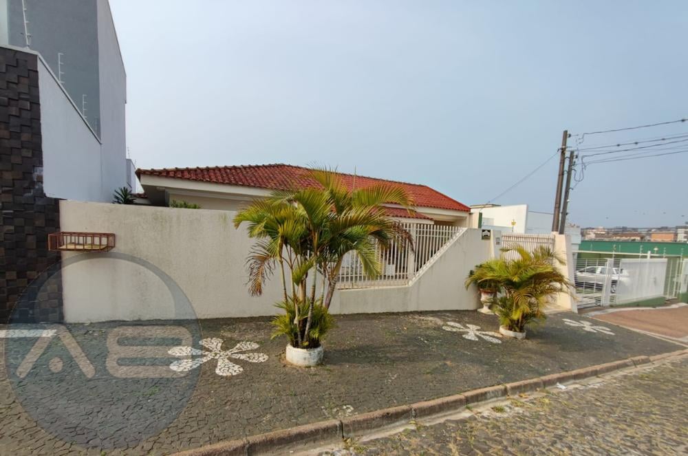Casa 3 Quartos sendo 1 Suíte Térrea à Venda no Bairro Órfãs