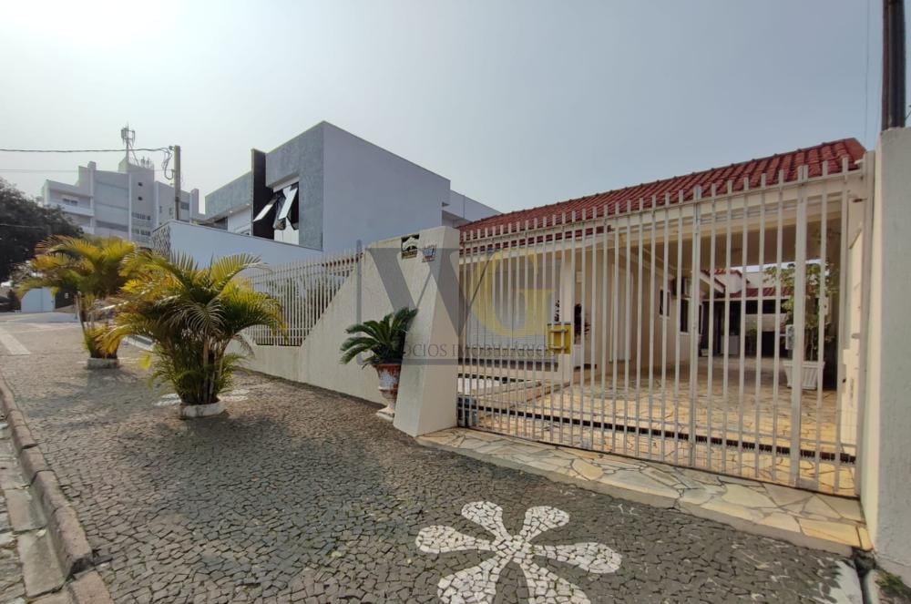 Casa 3 Quartos sendo 1 Suíte Térrea à Venda no Bairro Órfãs