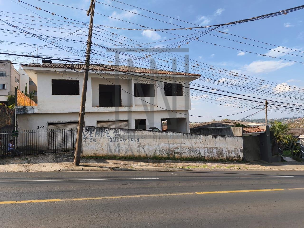 Terreno á venda em Oficinas, ótima localização medindo 1.709,3...