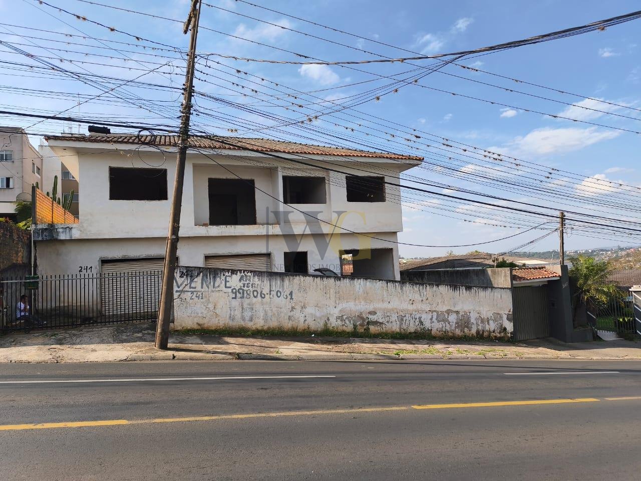 Terreno á venda em Oficinas, ótima localização medindo 1.709,3...