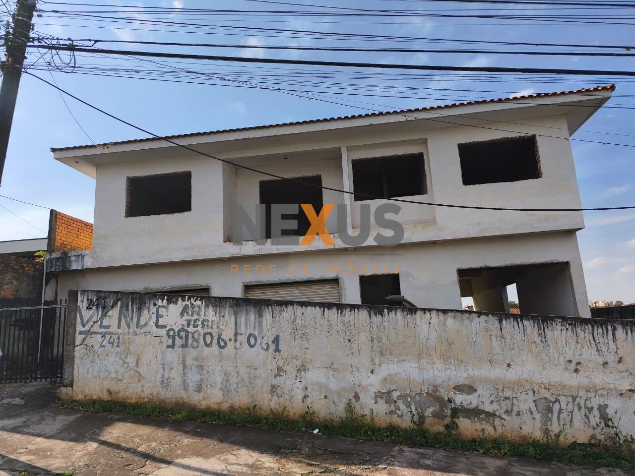 Terreno á venda em Oficinas, ótima localização medindo 1.709,3...