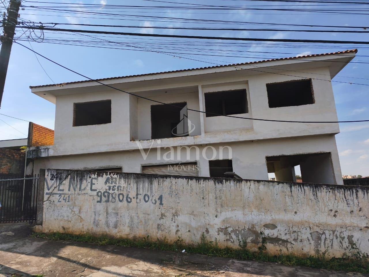 Terreno á venda em Oficinas, ótima localização medindo 1.709,3...