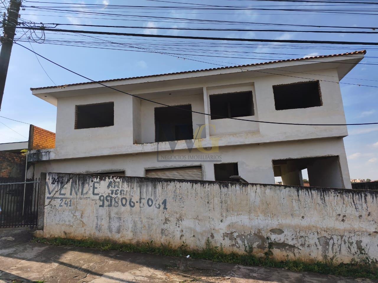 Terreno á venda em Oficinas, ótima localização medindo 1.709,3...