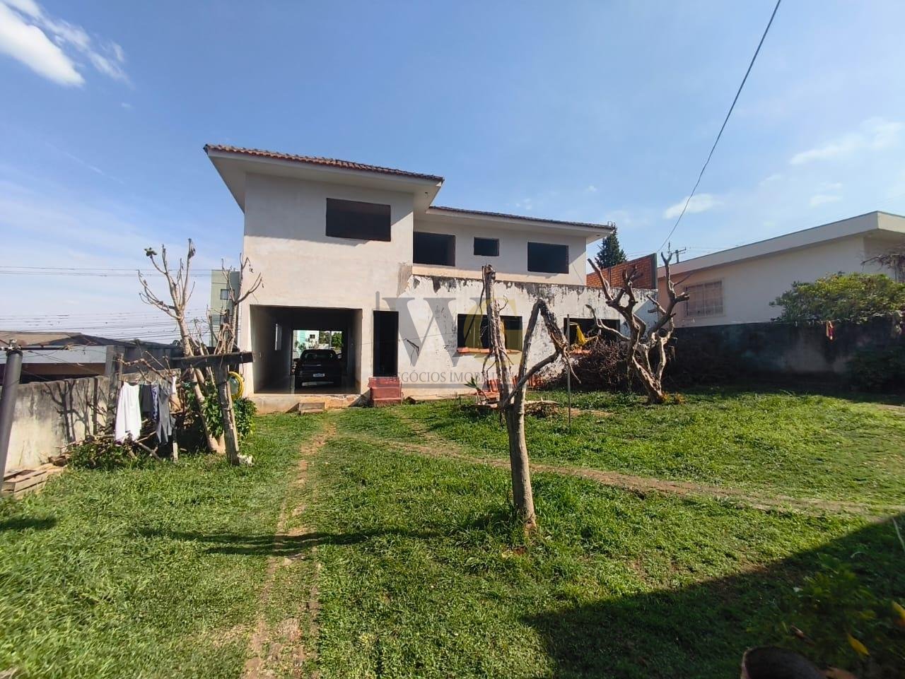 Terreno á venda em Oficinas, ótima localização medindo 1.709,3...