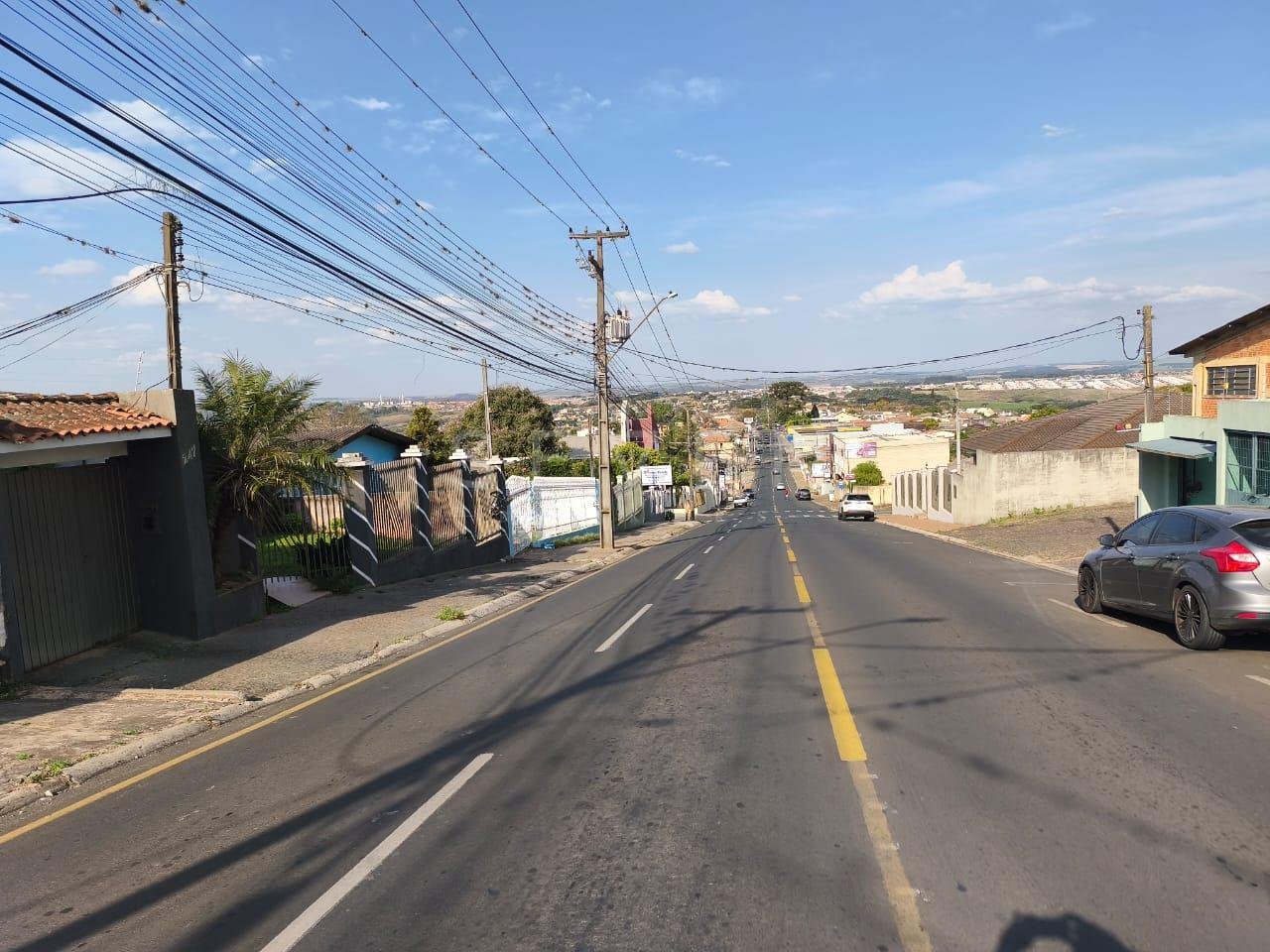 Terreno á venda em Oficinas, ótima localização medindo 1.709,3...