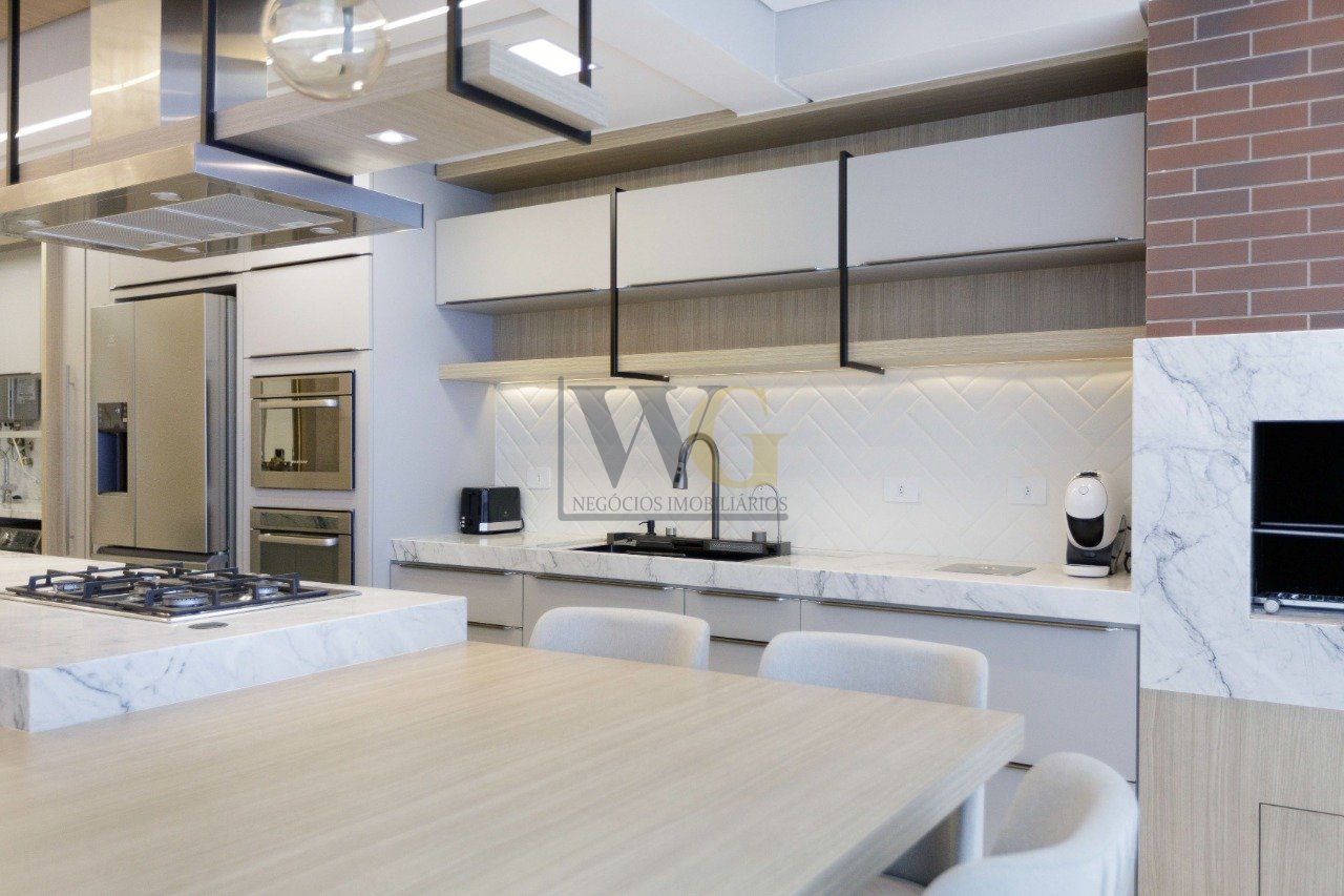 Apartamento alto padrão mobiliado - São Francisco