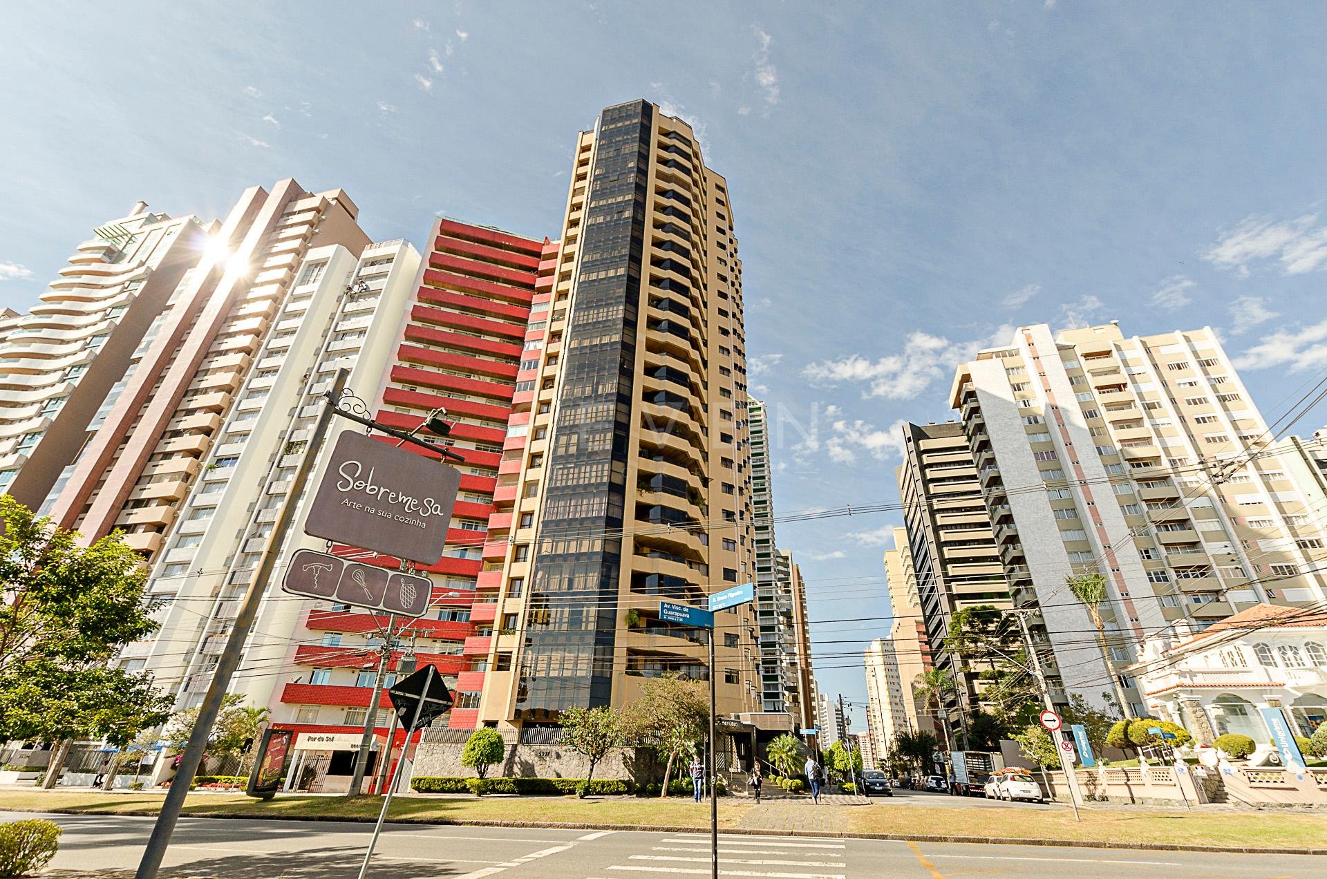 Apartamento no Edifício Danúbio no Batel um dos melhores bairr...