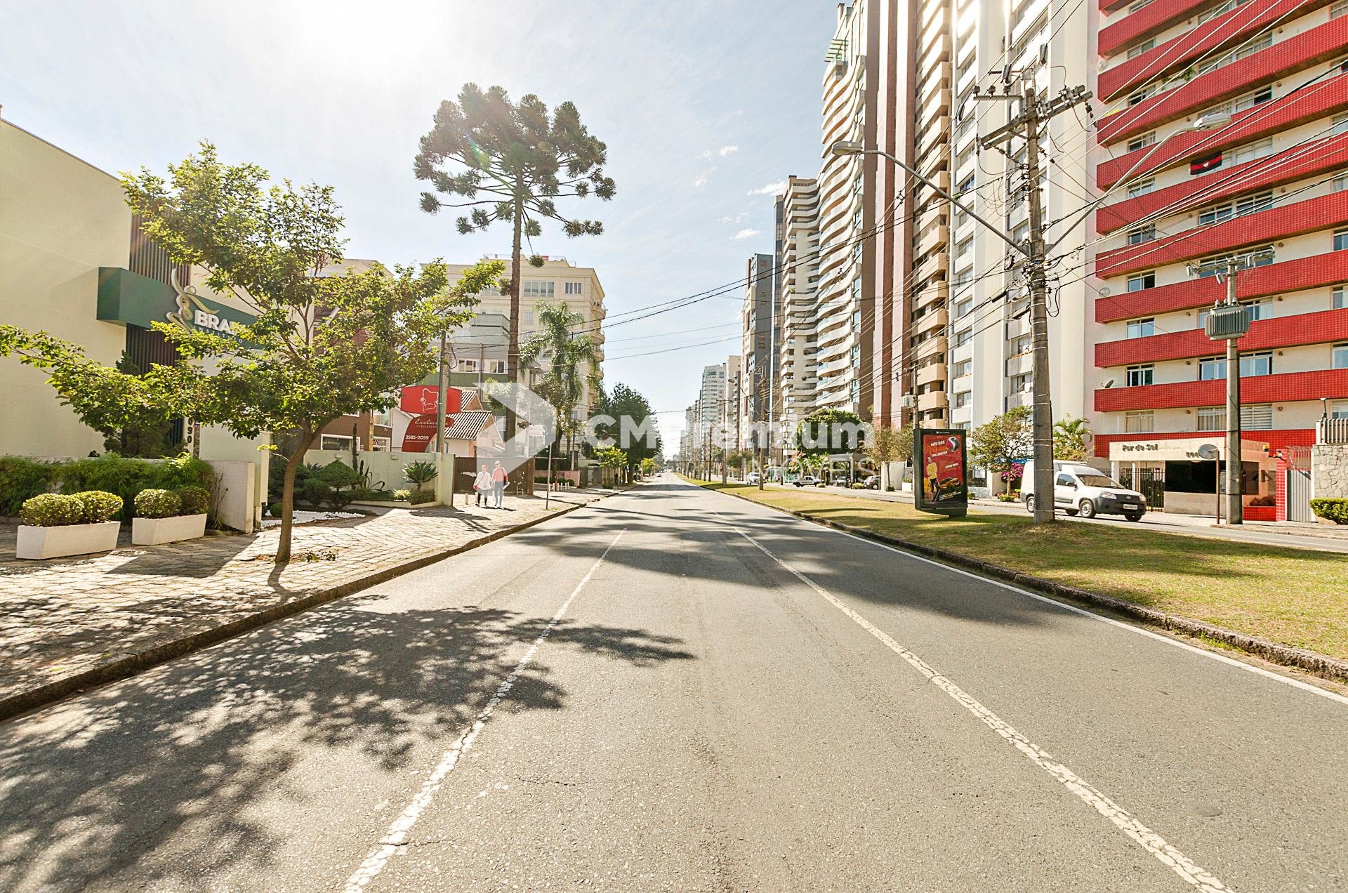 Apartamento no Edifício Danúbio no Batel um dos melhores bairr...