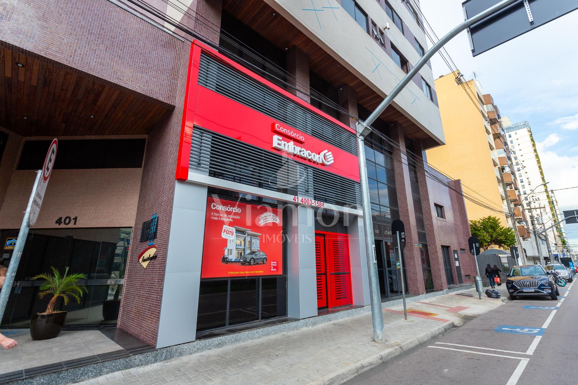 Loja à venda,77.26 m , Centro, CURITIB área privativa de 55,95 m 