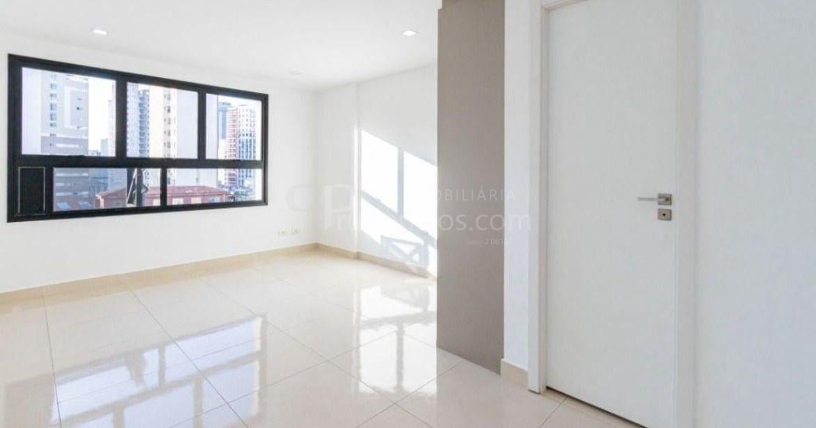 Sala comercial com 22 m  de área útil, localizada na região ce...