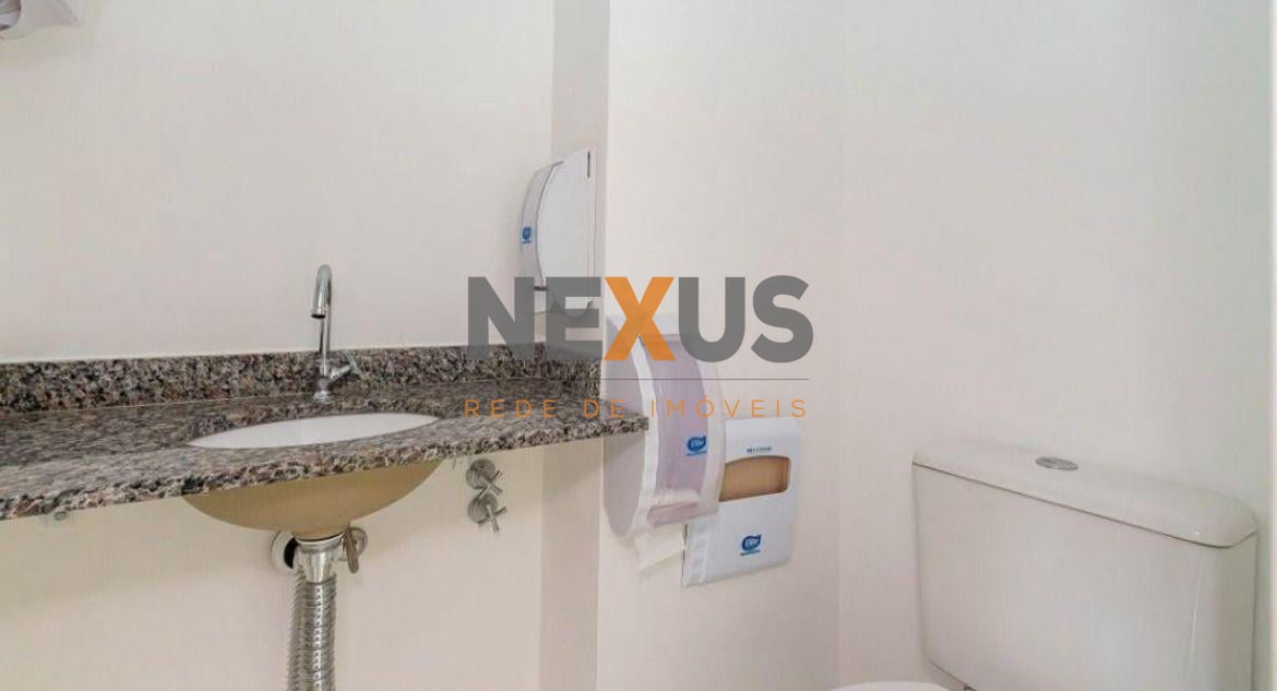 Sala comercial com 22 m de área útil, localizada na região ce...