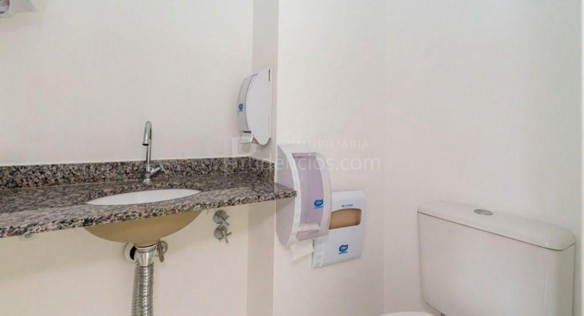 Sala comercial com 22 m  de área útil, localizada na região ce...