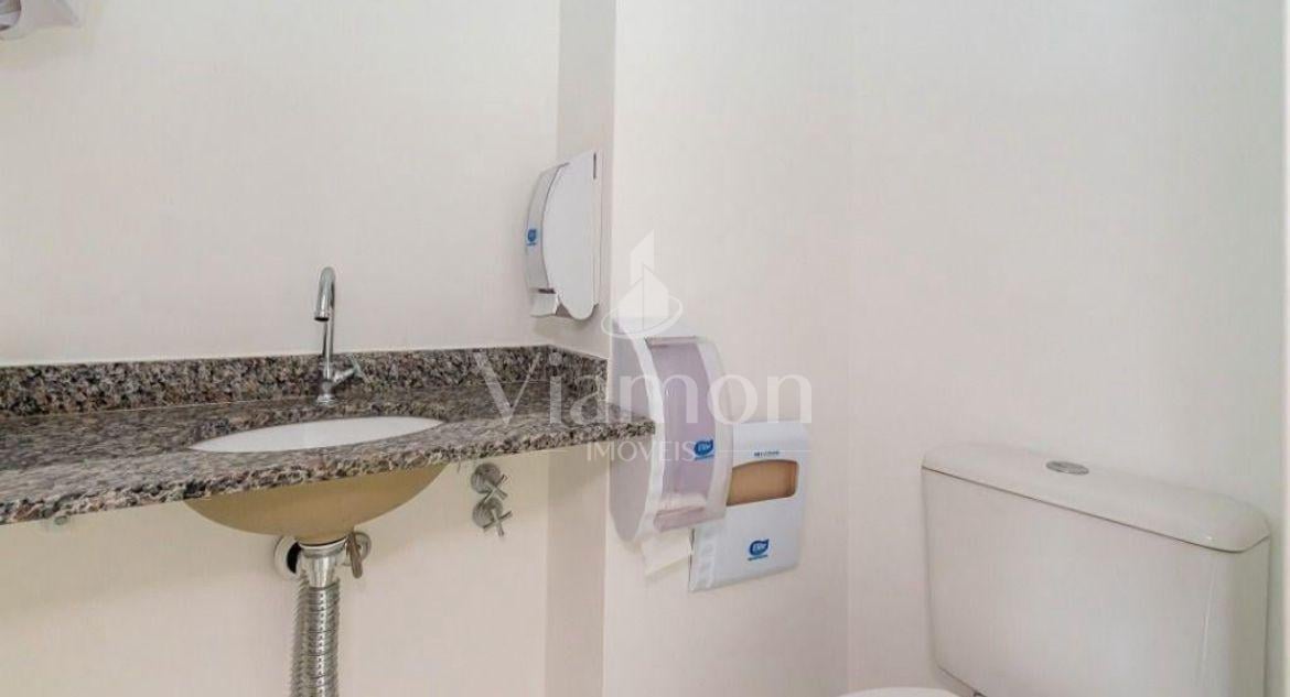 Sala comercial com 22 m  de área útil, localizada na região ce...