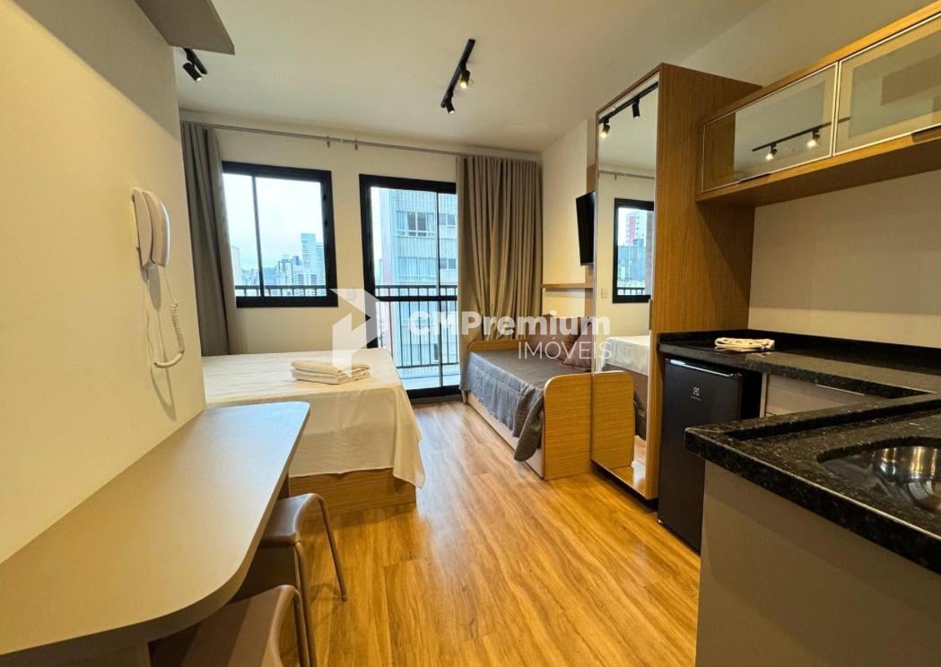 Studio 25,18 m  com Sacada no Ibiza Unique Home, Centro de Cur...