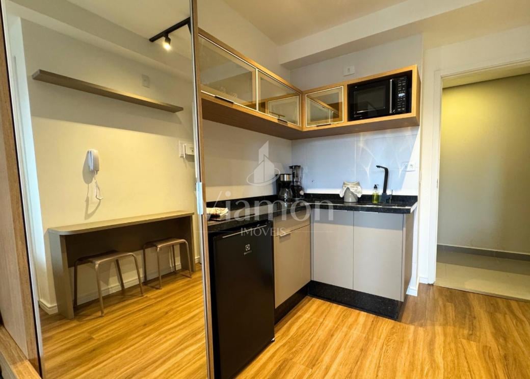 Studio 25,18 m  com Sacada no Ibiza Unique Home, Centro de Cur...