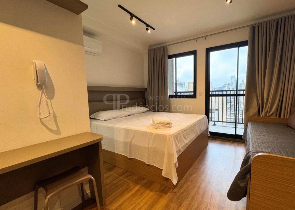 Studio 25,18 m  com Sacada no Ibiza Unique Home, Centro de Cur...