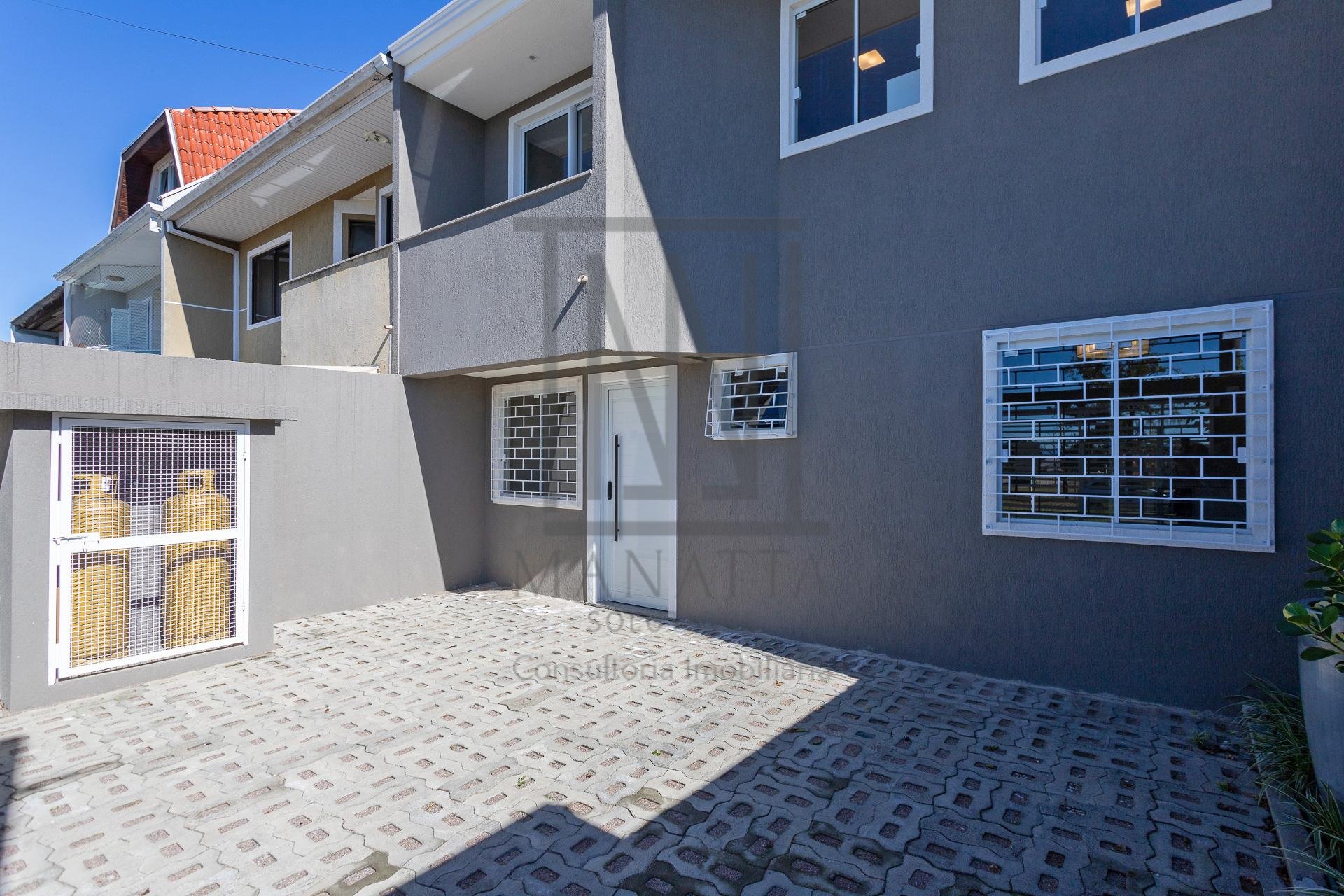 Sobrado Espaçoso e Funcional em Localização Privilegiada no Ta...