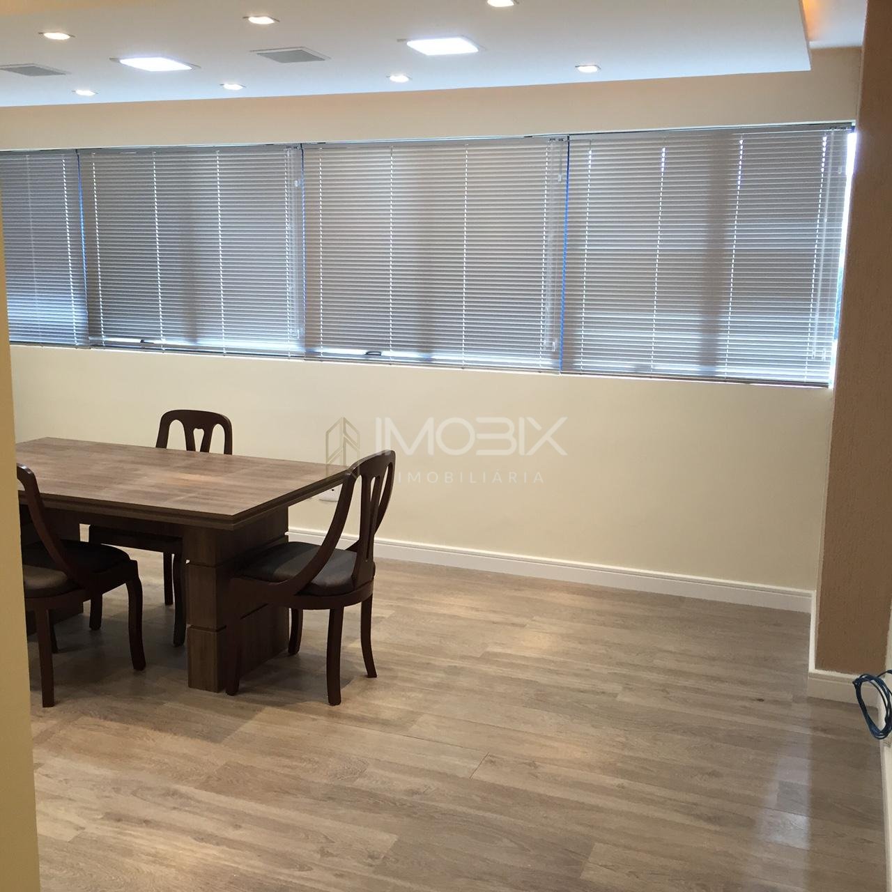 Sala Comercial no Edifício West Center - Bigorrilho Disponível...