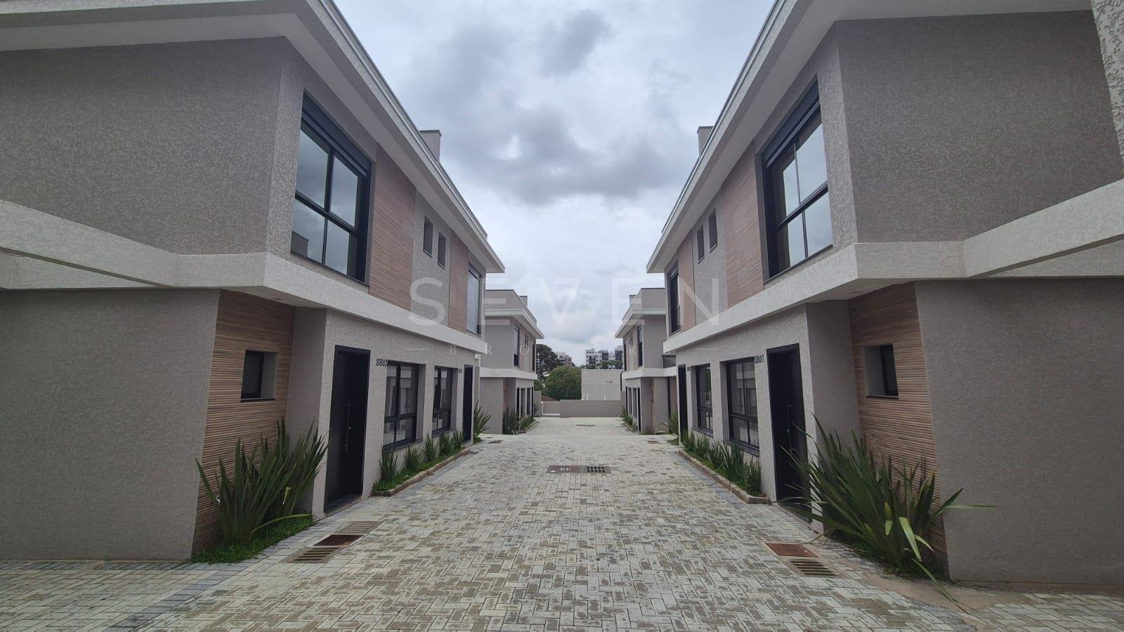 Sobrado em Condomínio à venda, Boa Vista, com 94m  CURITIBA - PR