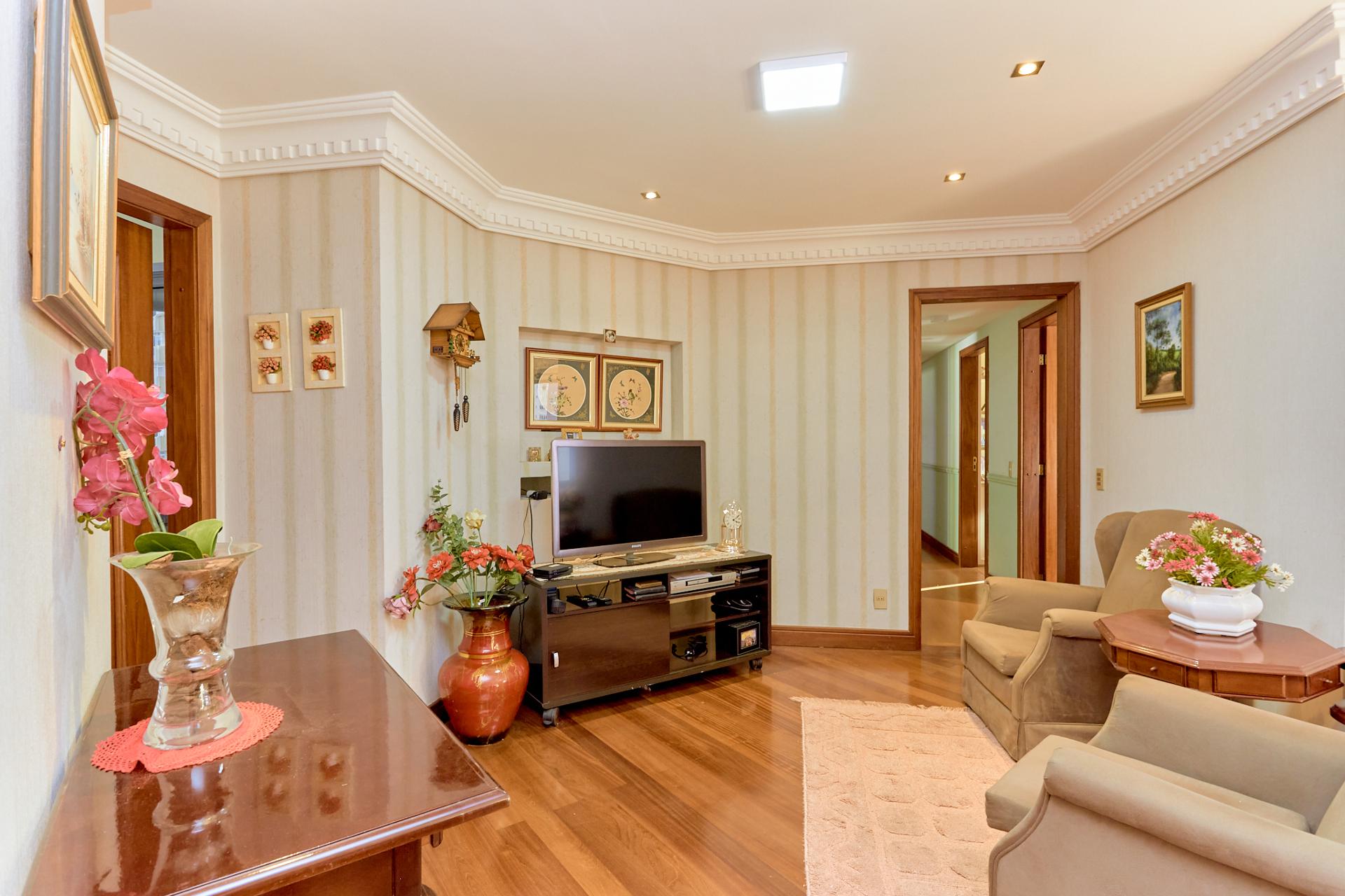 Apartamento no Bairro Bigorrilho ao lado da Padre Anchieta