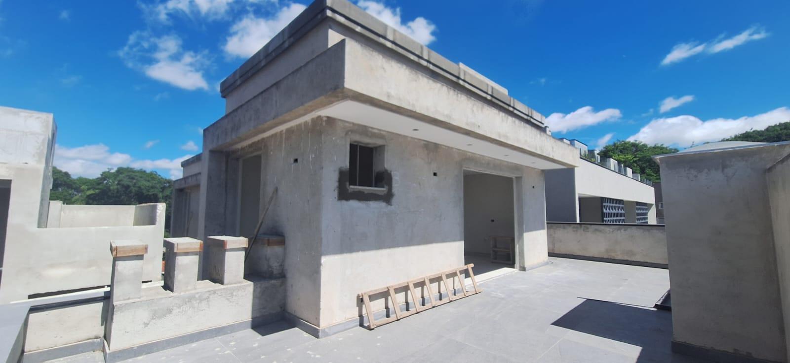 Sobrado  à venda, de 208,48 m   no Cristo Rei, CURITIBA - PR