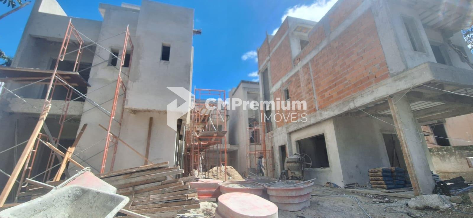 Sobrado  à venda, de 208,48 m   no Cristo Rei, CURITIBA - PR