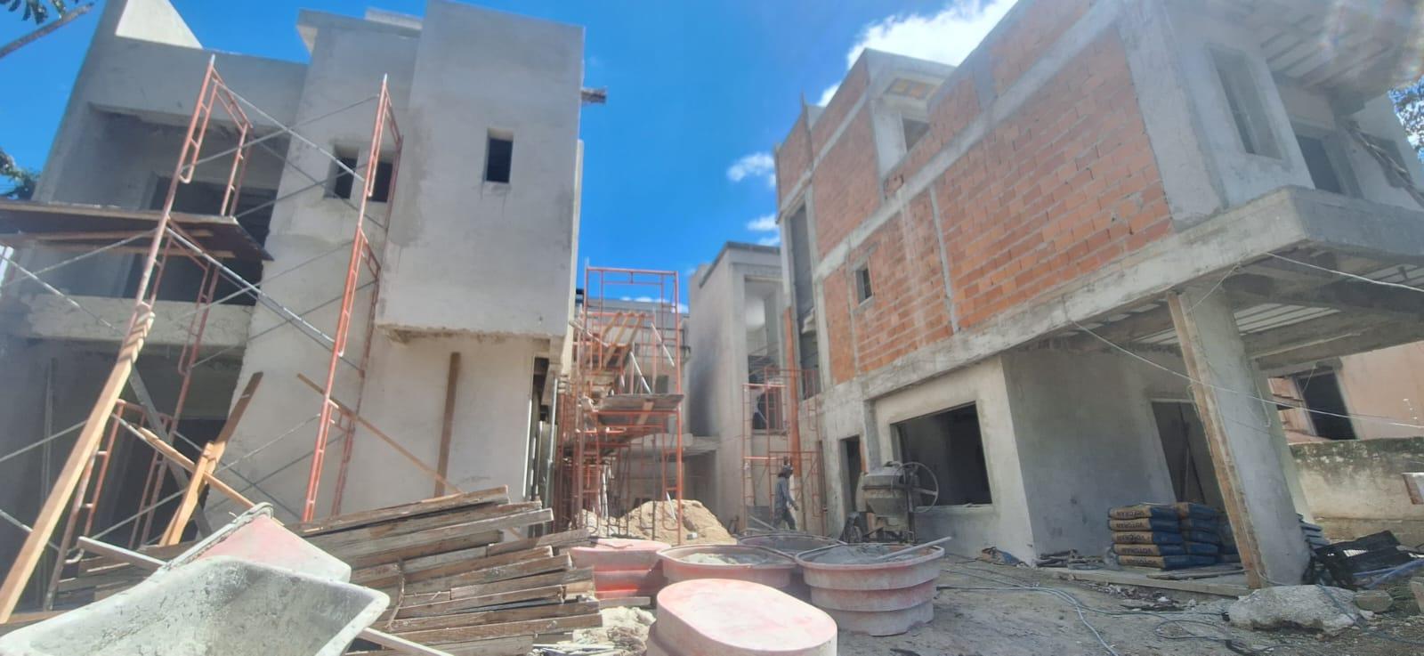 Sobrado  à venda, de 208,48 m   no Cristo Rei, CURITIBA - PR