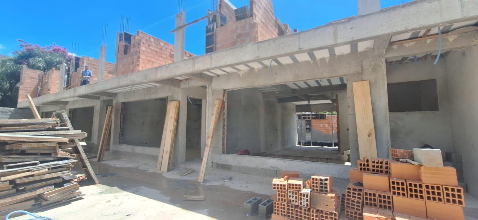 Casa em Condomínio Alto Padrão com 247,19m . Curitiba - PR