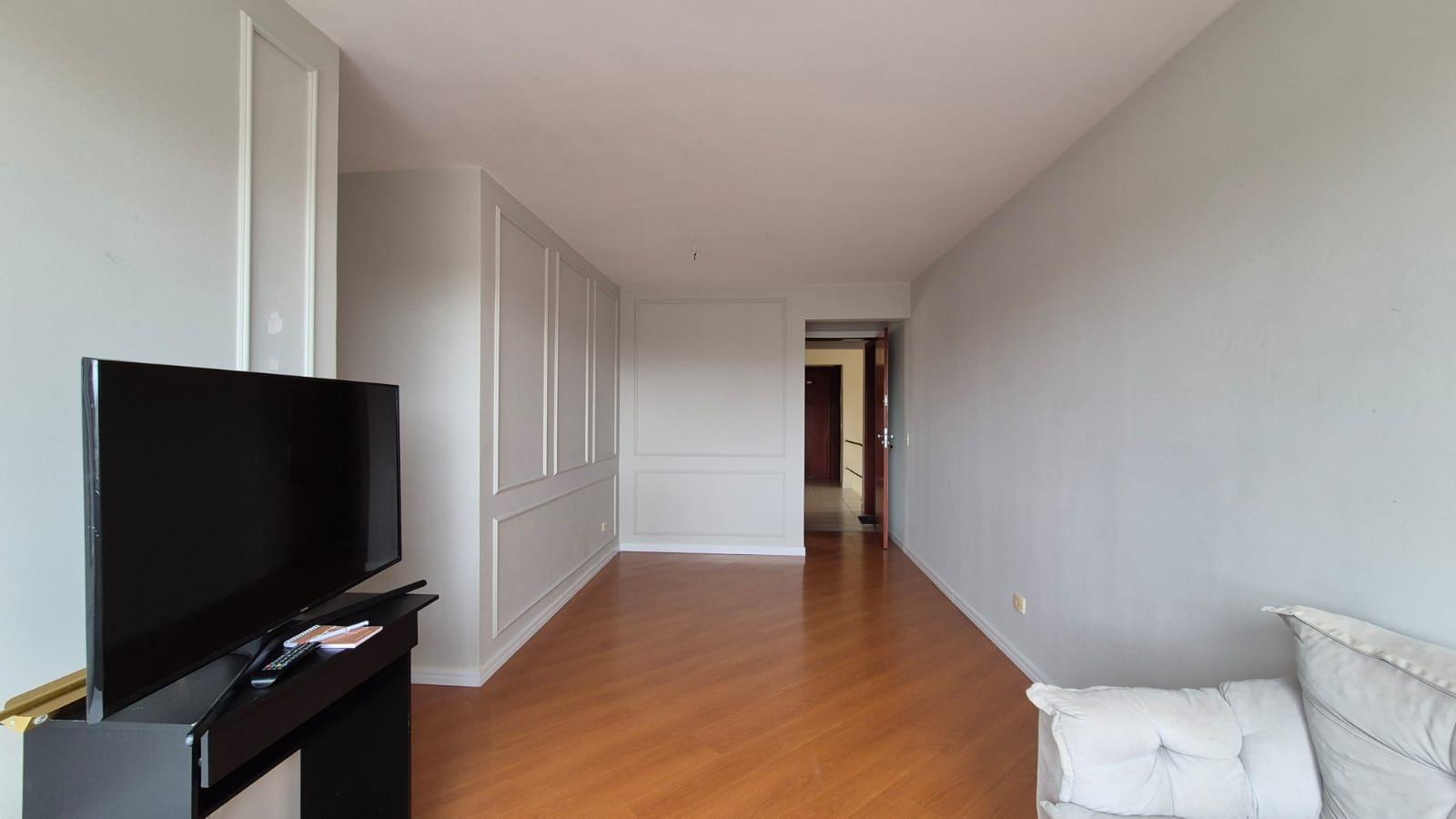 Apartamento 3 quartos no bairro Santa Candida semi mobiliado