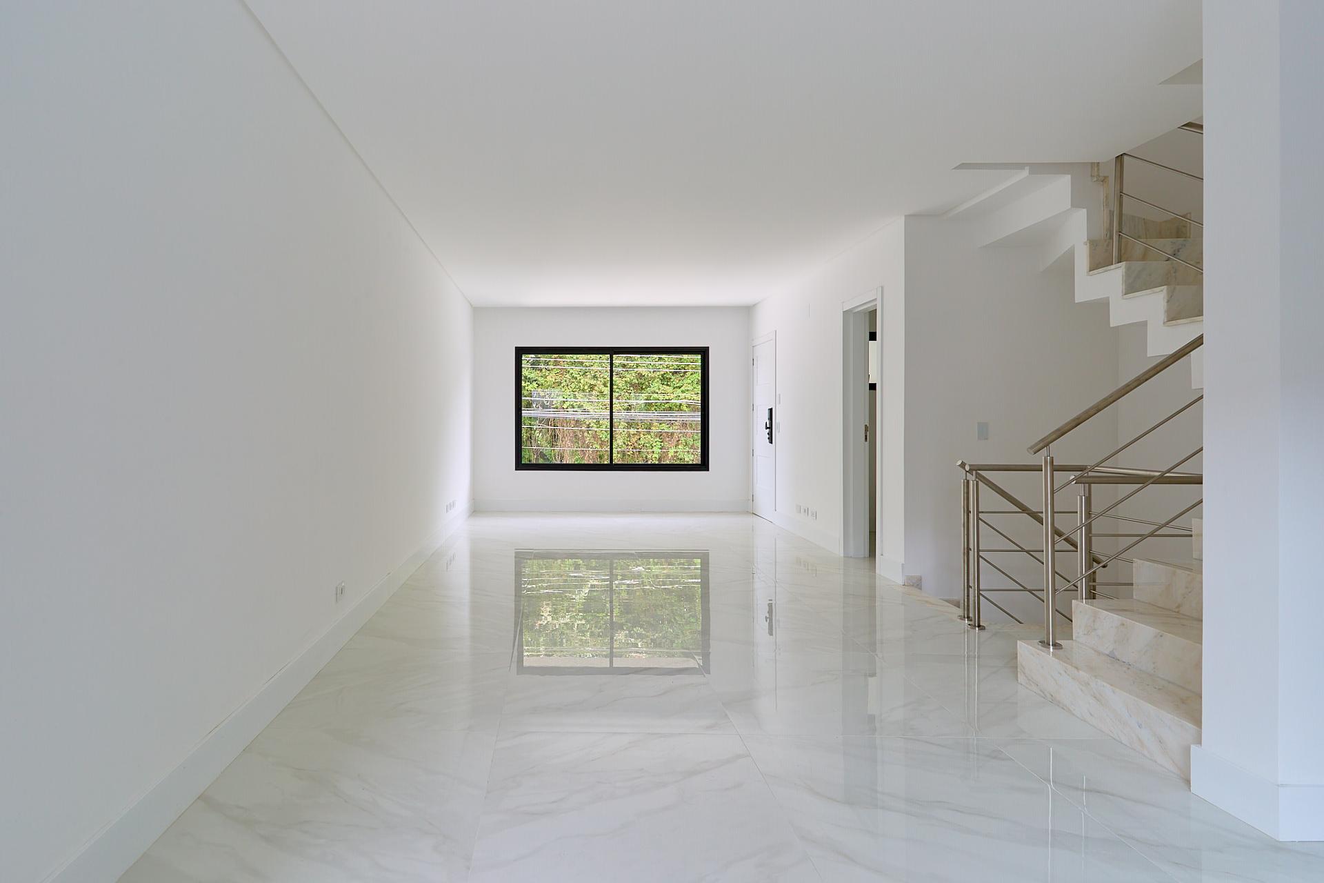 Sobrado à venda, de 195,62m  Bairro Mercês, CURITIBA - PR