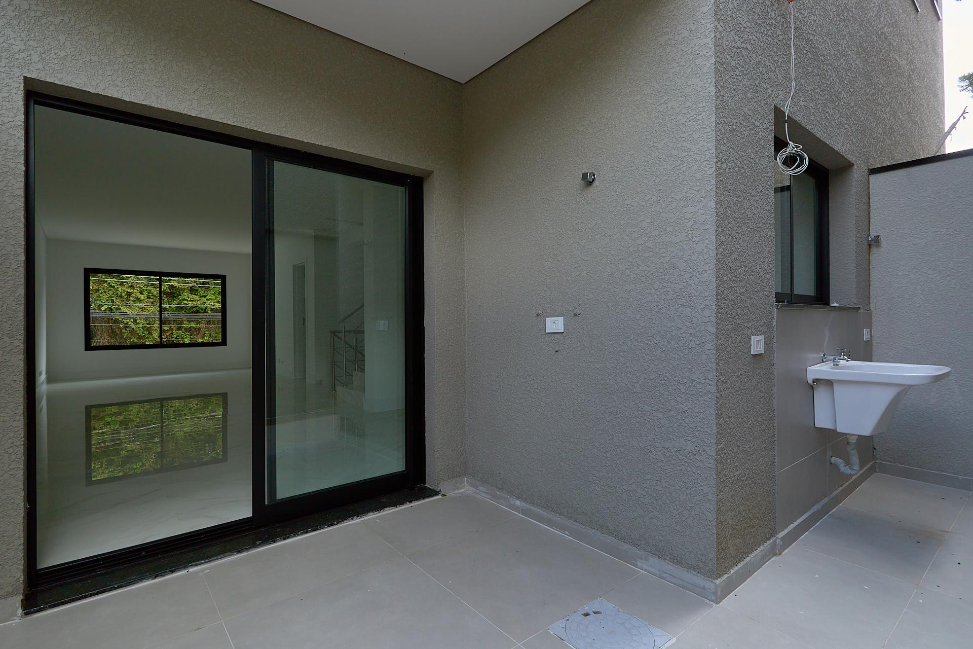 Sobrado à venda, de 195,62m  Bairro Mercês, CURITIBA - PR