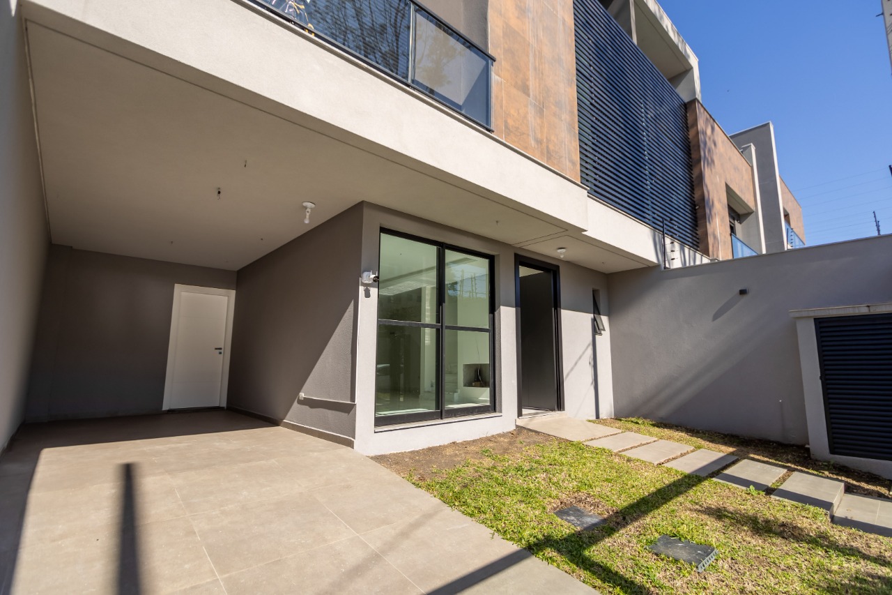 Triplex no Agua Verde