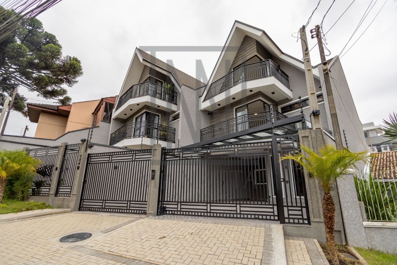 TRIPLEX ALTO PADRÃO - VISTA ALEGRE