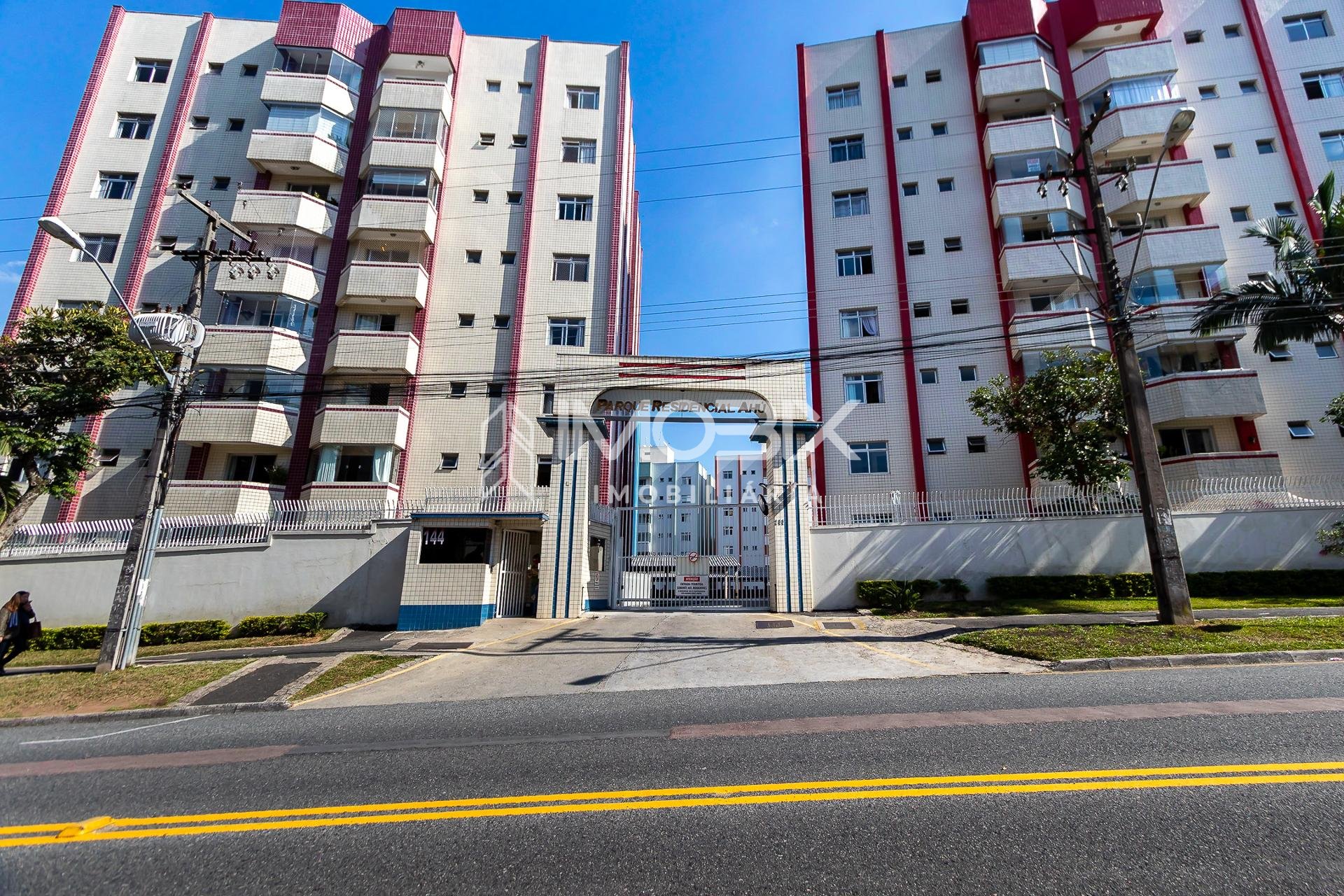 Apartamento mobiliado 03 quartos com suíte à venda, Cabral, CU...