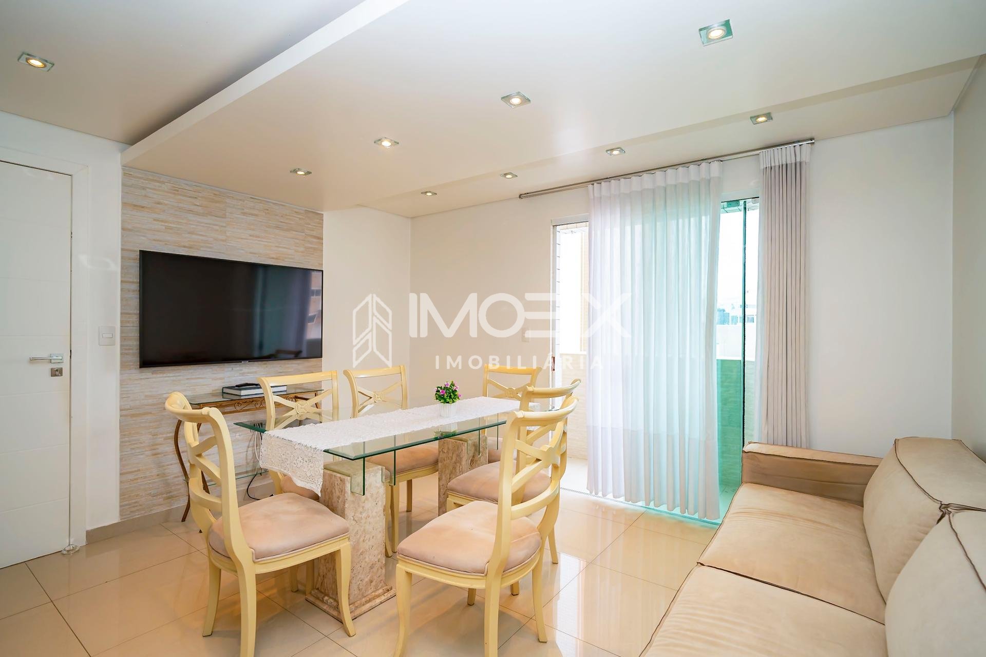 Apartamento mobiliado 03 quartos com suíte à venda, Cabral, CU...