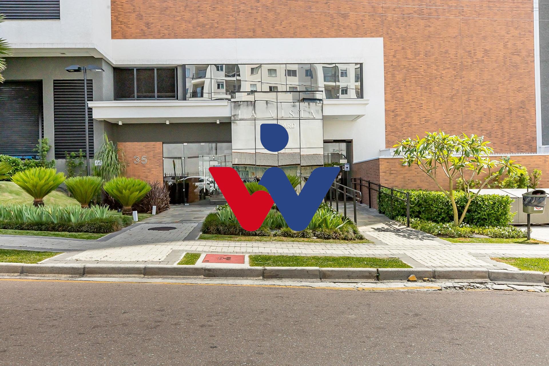 Apartamento 2 quartos semi-mobiliado à venda, por R  655.000,0...