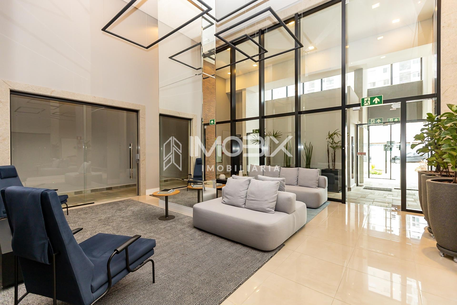 Apartamento 2 quartos semi-mobiliado à venda, por R  655.000,0...