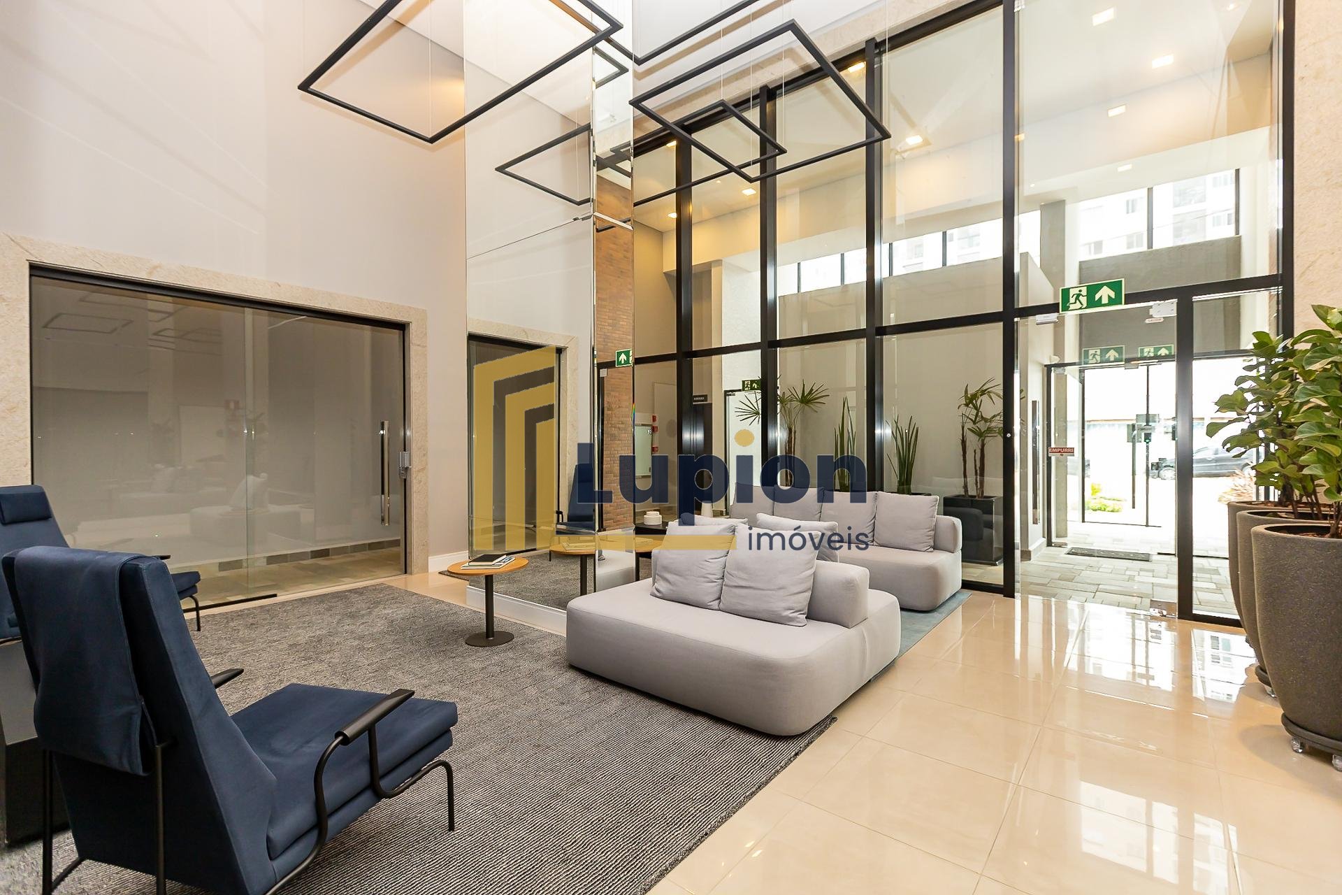 Apartamento 2 quartos semi-mobiliado à venda, por R  655.000,0...