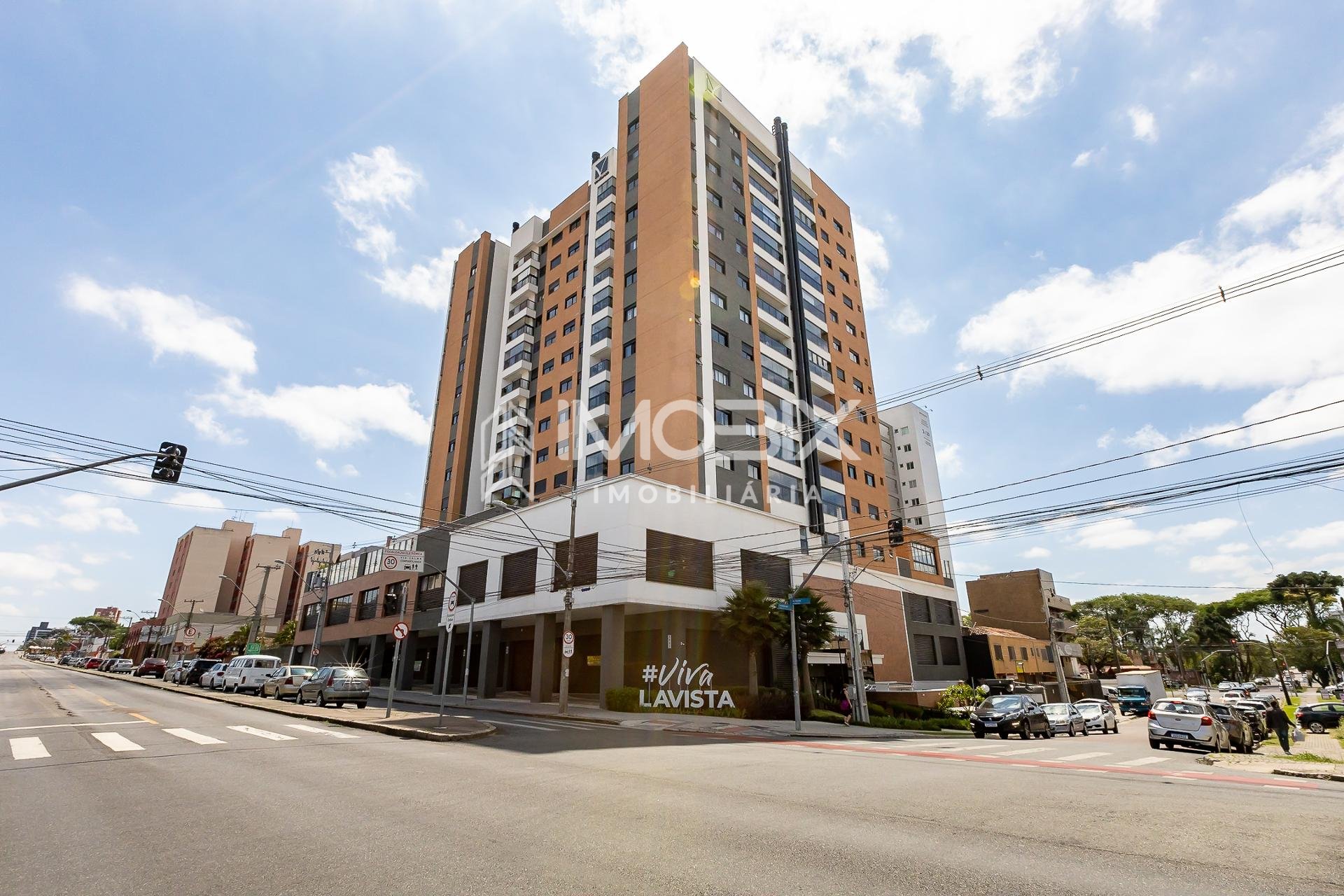 Apartamento 2 quartos semi-mobiliado à venda, por R  655.000,0...