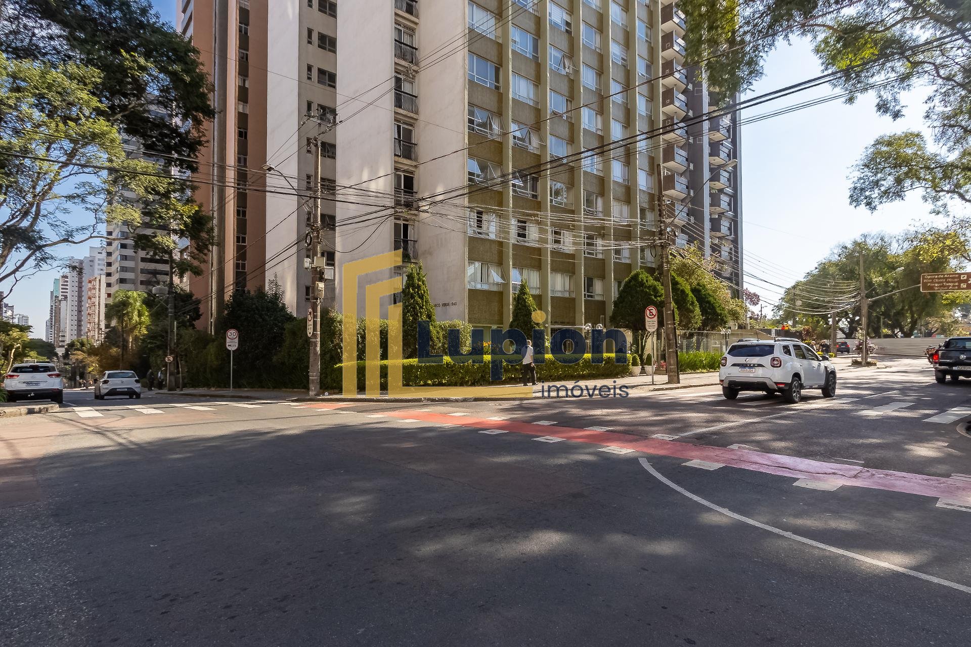 Apartamento à venda, 3 quartos com suíte em frente a praça da ...