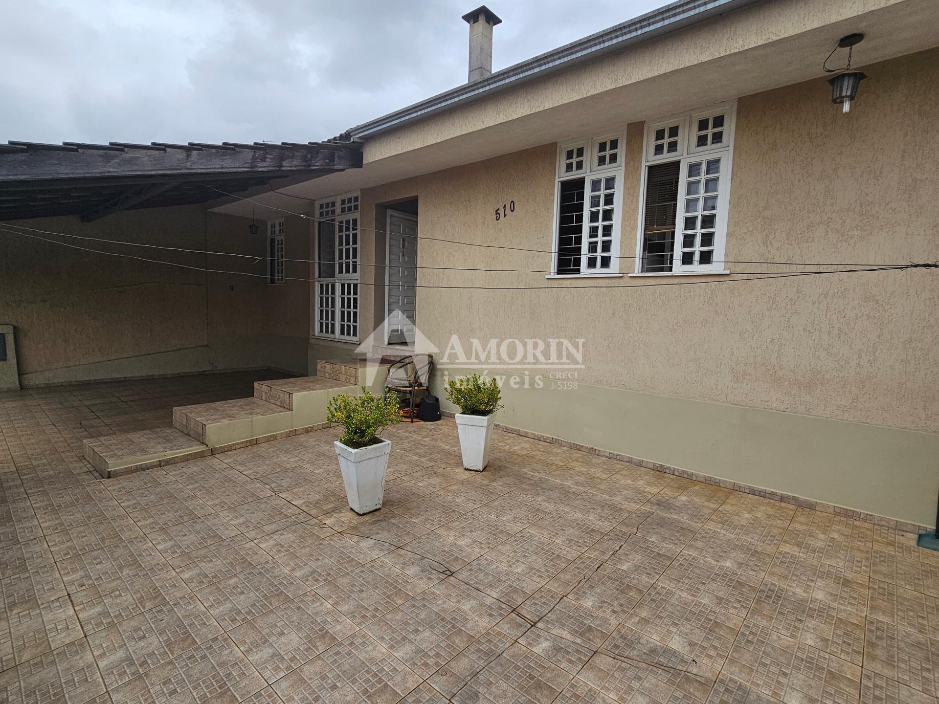 Sobrado novo, 106 m2, 3 qtos ste , 02 vagas, terreno nos fundo...